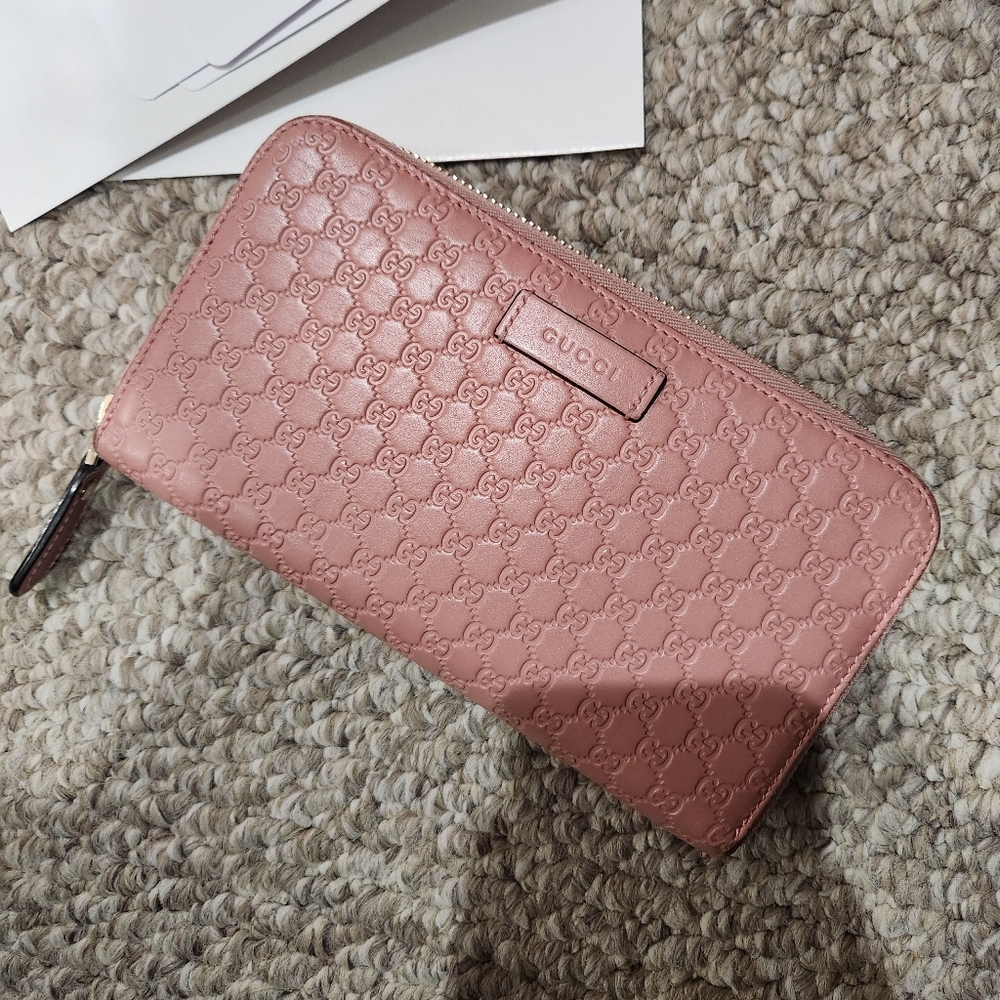 Gucci wallet